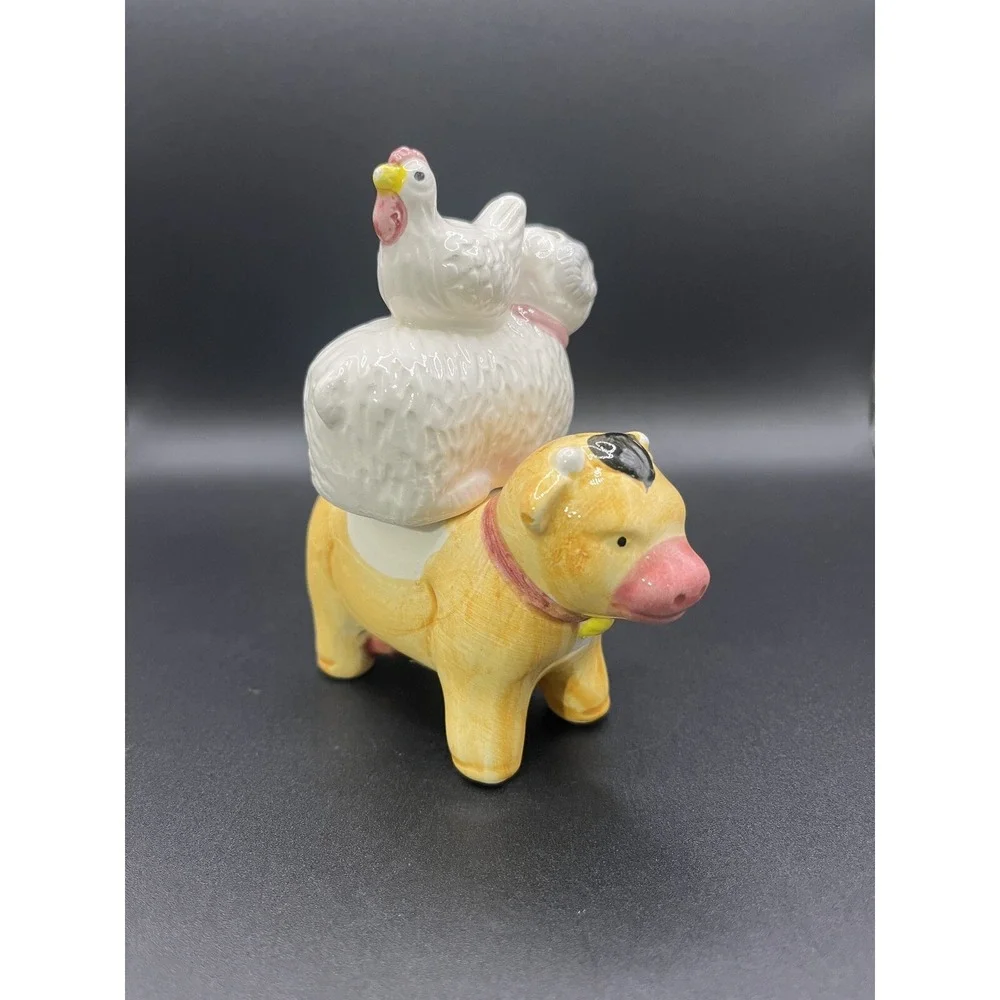 Vtg Country Ceramic Cow Sheep Chicken Stacking Salt & Pepper Shakers‎ Farmhouse
